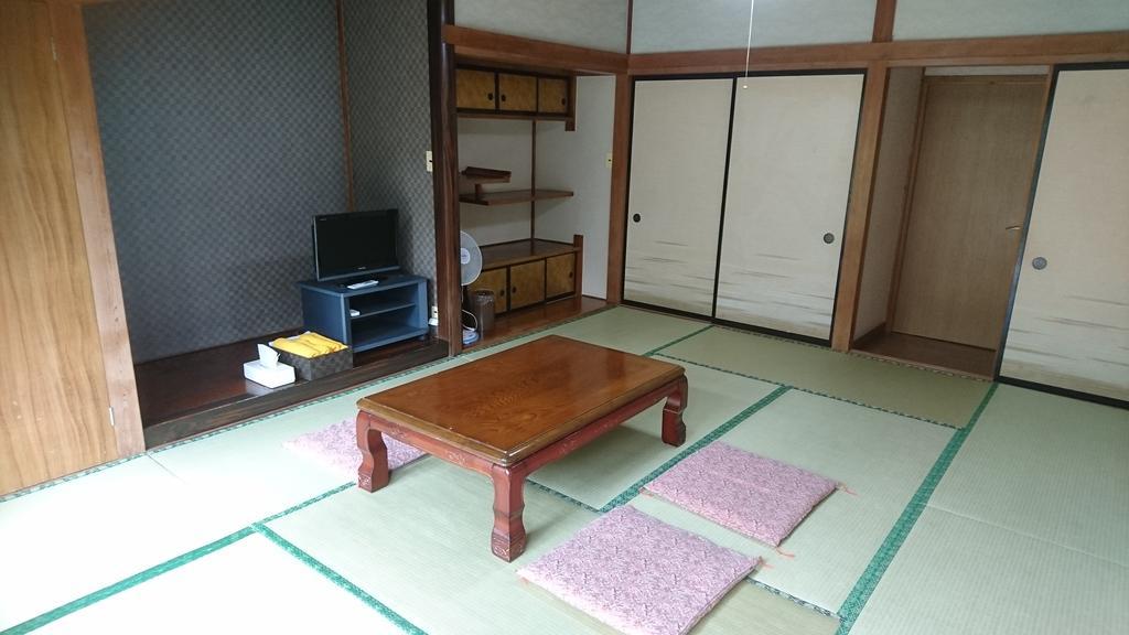 ホテル ヤマナミ 山中湖村 エクステリア 写真